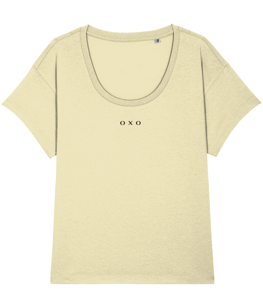 oxo: Women's Relaxed Fit Scoop Neck T-Shirt